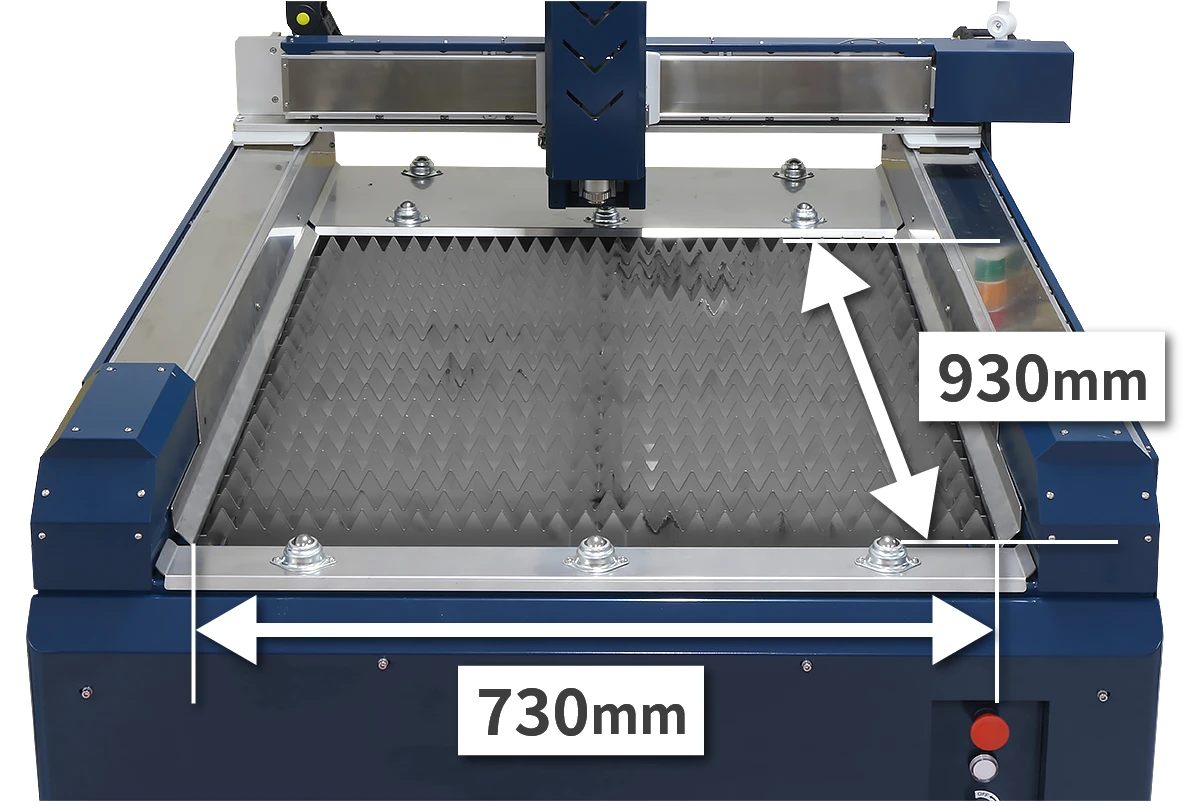 レーザー切断機なのにコンパクト
